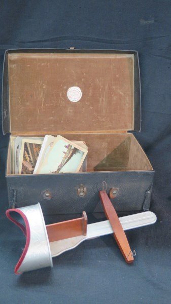 Stereoviewer with Cards (1 of 6)