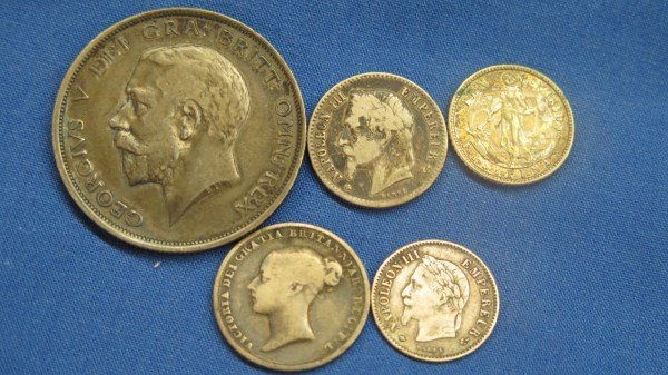 Grouping of 5 19th / 20th Century Silver  Coins (1 of 2)