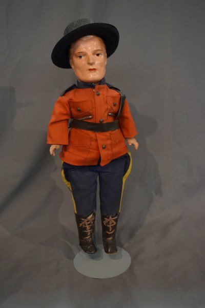 Canadian Composition Mountie Doll c.1940 (1 of 4)