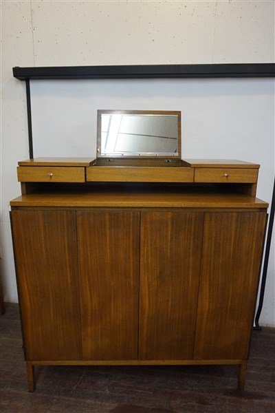Paul McCobb Gentleman's Chest c.1956 (1 of 10)