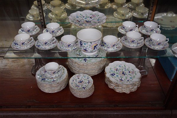 71 Piece Coalport FanFare "Pagent" Dinnerware: 71 Piece Coalport FanFare "Pagent" Dinnerware. English bone china. Made in England. As seen in photograph preview. Light use if any noted. Very good condition. Inv. 78
