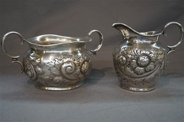 Theodore B. Starr Silver Repousse Sugar & Creamer (1 of 5)