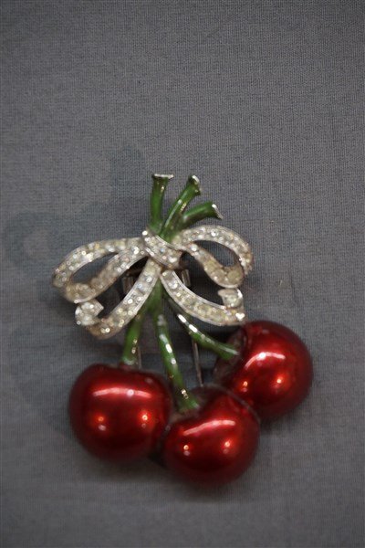 c. 1940's Mazer Cherries Fur Clip: A c.1940's Mazer Cherries Fur Clip. Dimensions: 2.25" X 1.75"