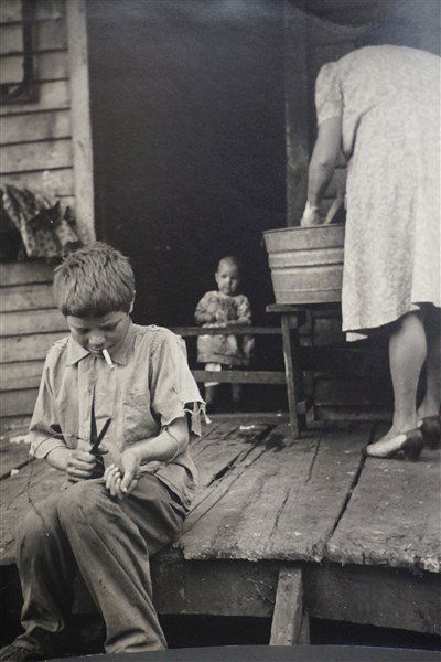 Fons Iannelli (1919-1988) Kentucky Boy Smoking (1 of 3)