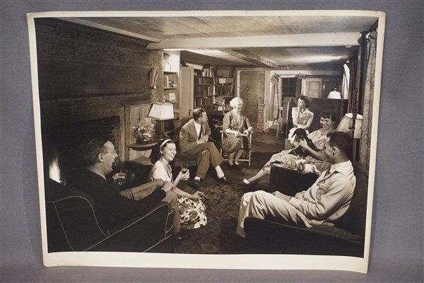 Fons Iannelli (1919-1988) 1940's Fireside Conversation (1 of 5)