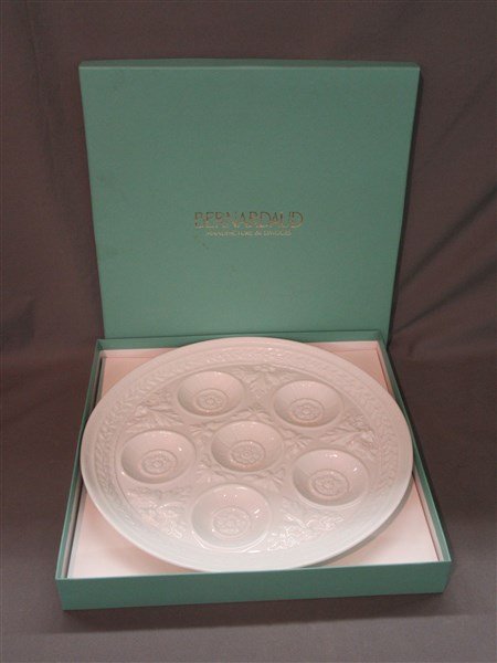 Bernardaud Limoges Porcelain Seder Plate: Bernardaud Limoges Porcelain Seder PlateDimensions: 14 1/2"