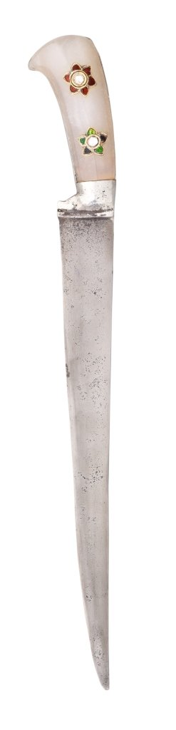 **AN INDIAN JADE-HILTED DAGGER (KARD), LATE 19TH: **AN INDIAN JADE-HILTED DAGGER (KARD), LATE 19TH CENTURY with curved single-edged blade, silvered hilt fitted with a pair of jade grips, each set with two flowers, involving green and red pastes centr
