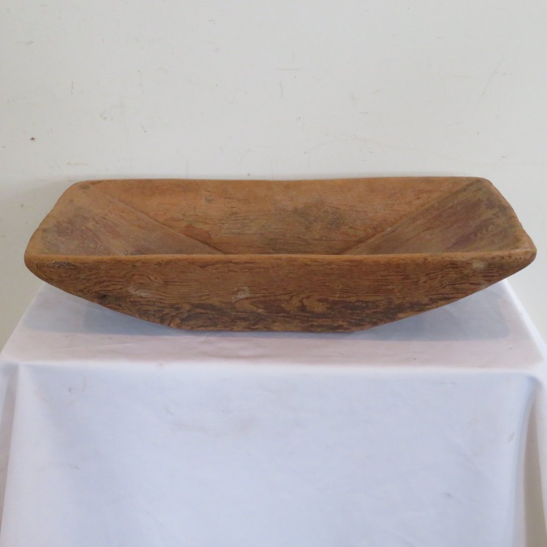 Early pine dough bowl with handle: Early pine dough bowl with handle, original old natural finish, made from one piece of wood, 6.5" x 27.5" x 15"