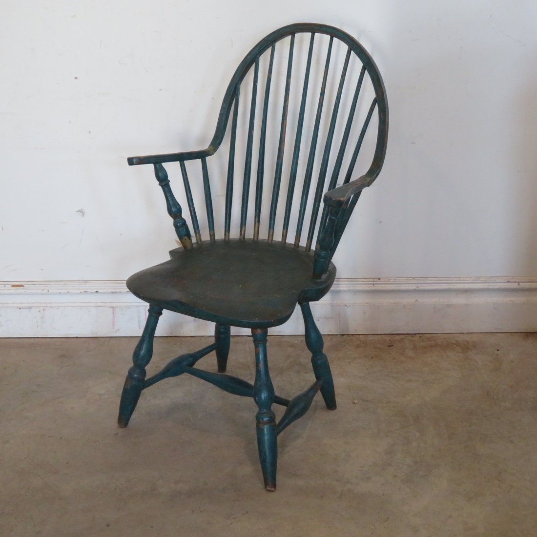 New England continuous arm windsor chair: New England continuous arm windsor chair in green paint