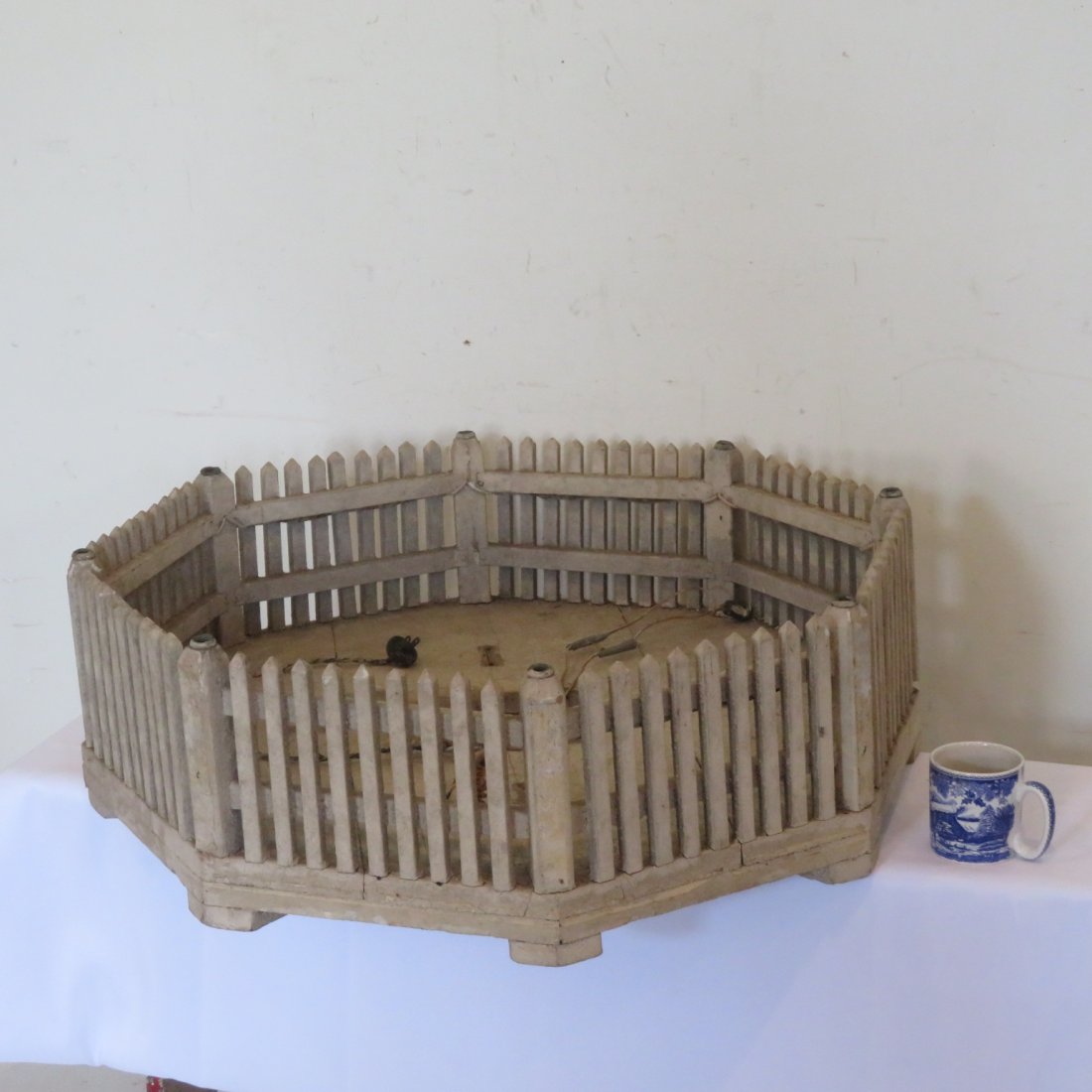 Ca. 1915 octagon Christmas tree fence (1 of 5)