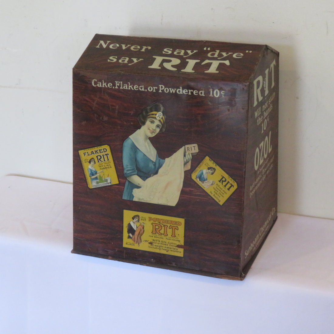 Tin "RIT" Dye cabinet (1 of 5)