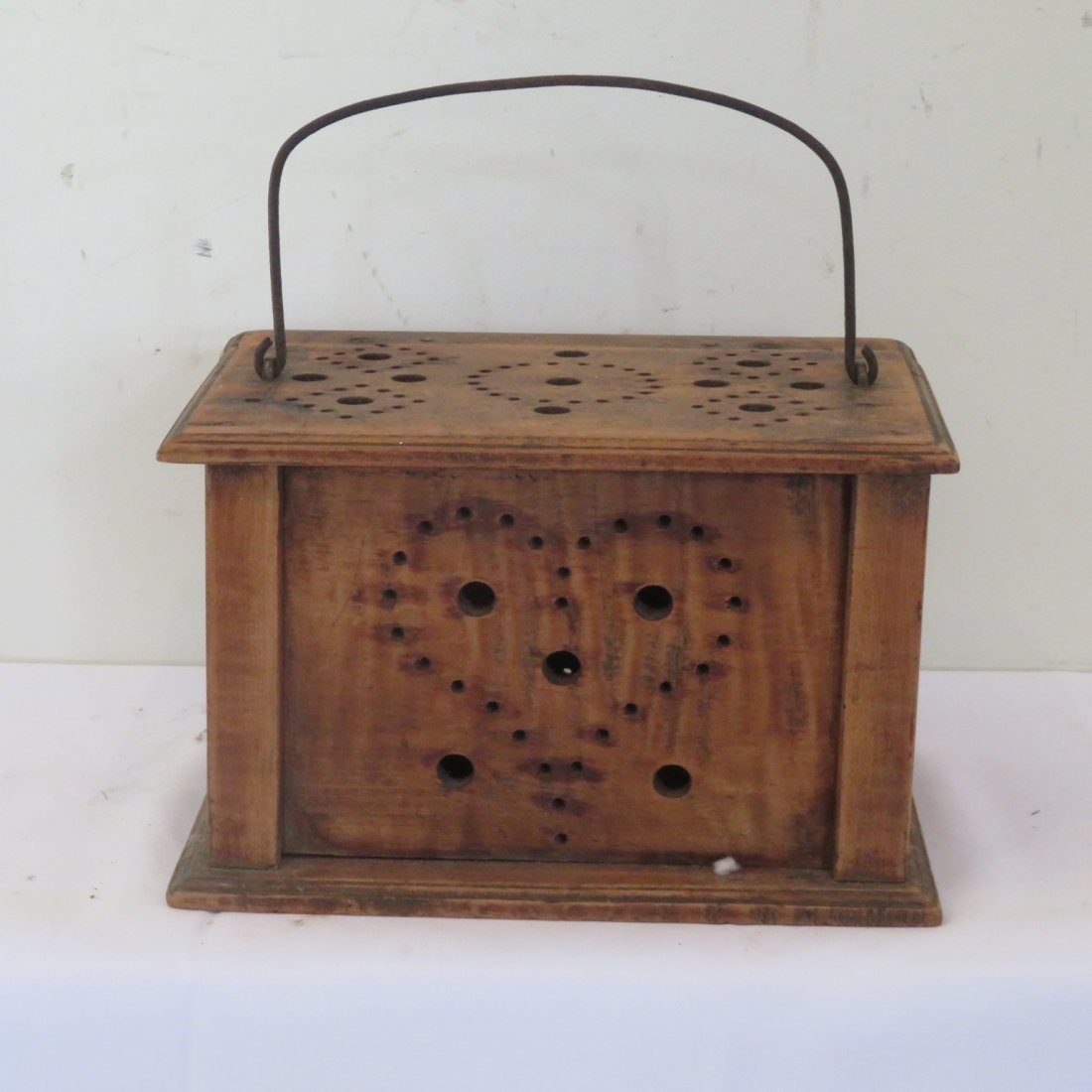 Tiger maple foot warmer with hearts (1 of 5)