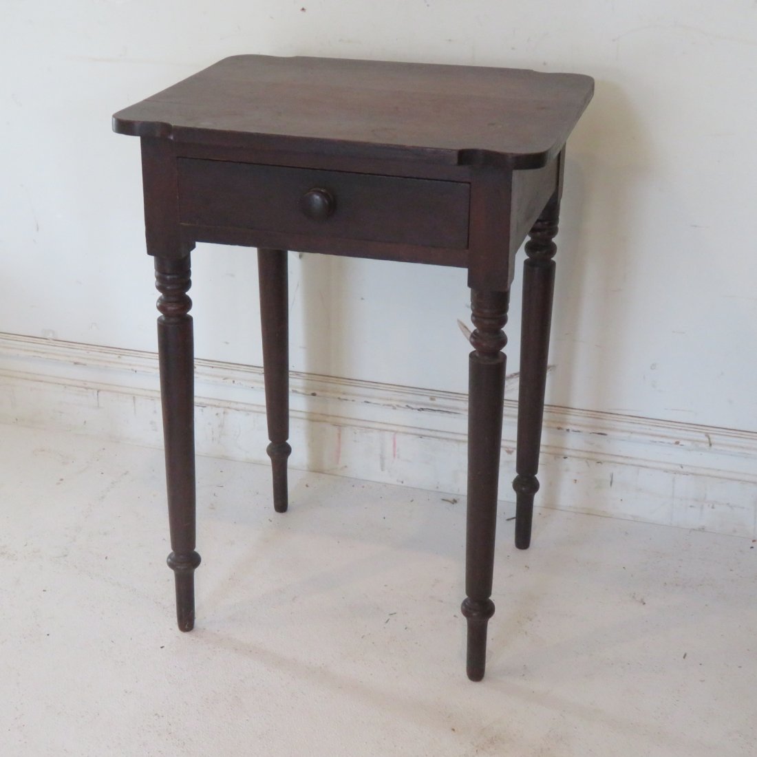 Poplar one drawer stand table (1 of 3)