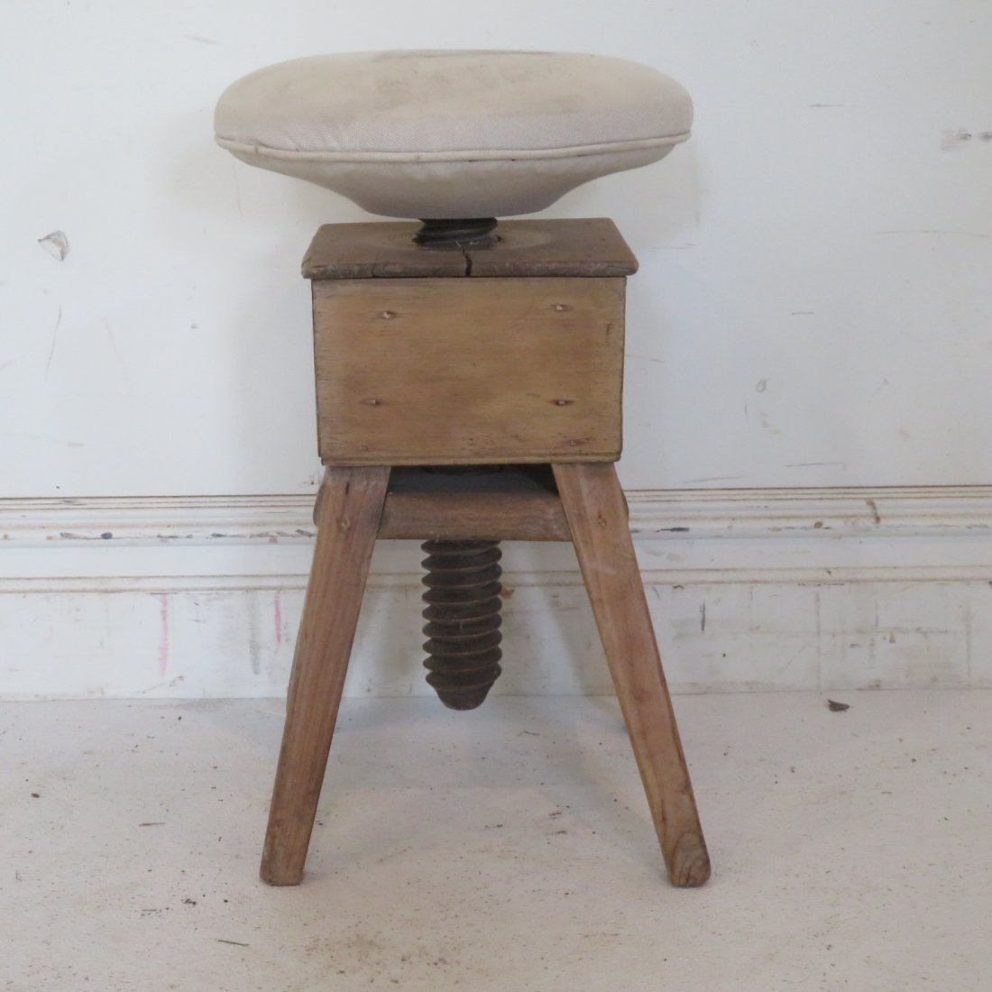 Unusual pine adjustable piano stool (1 of 3)