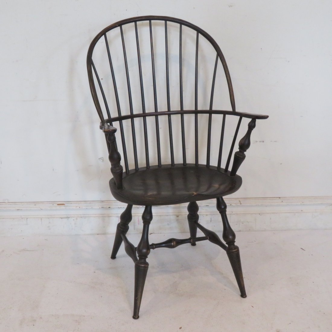 2 D.R. Dimes Windsor bow back armchairs (1 of 5)