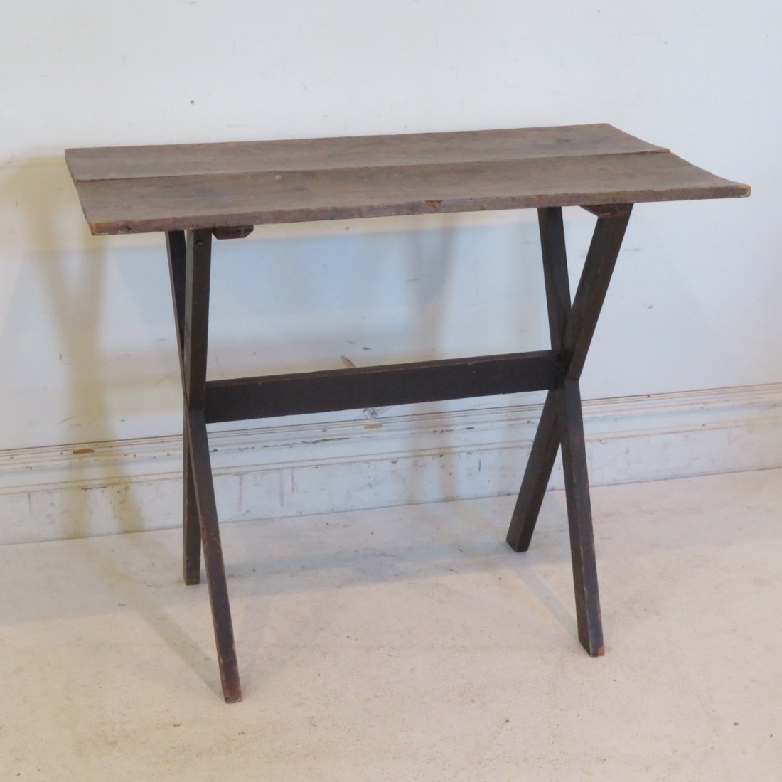 Early sawbuck table in old green paint with 2 board top (1 of 4)