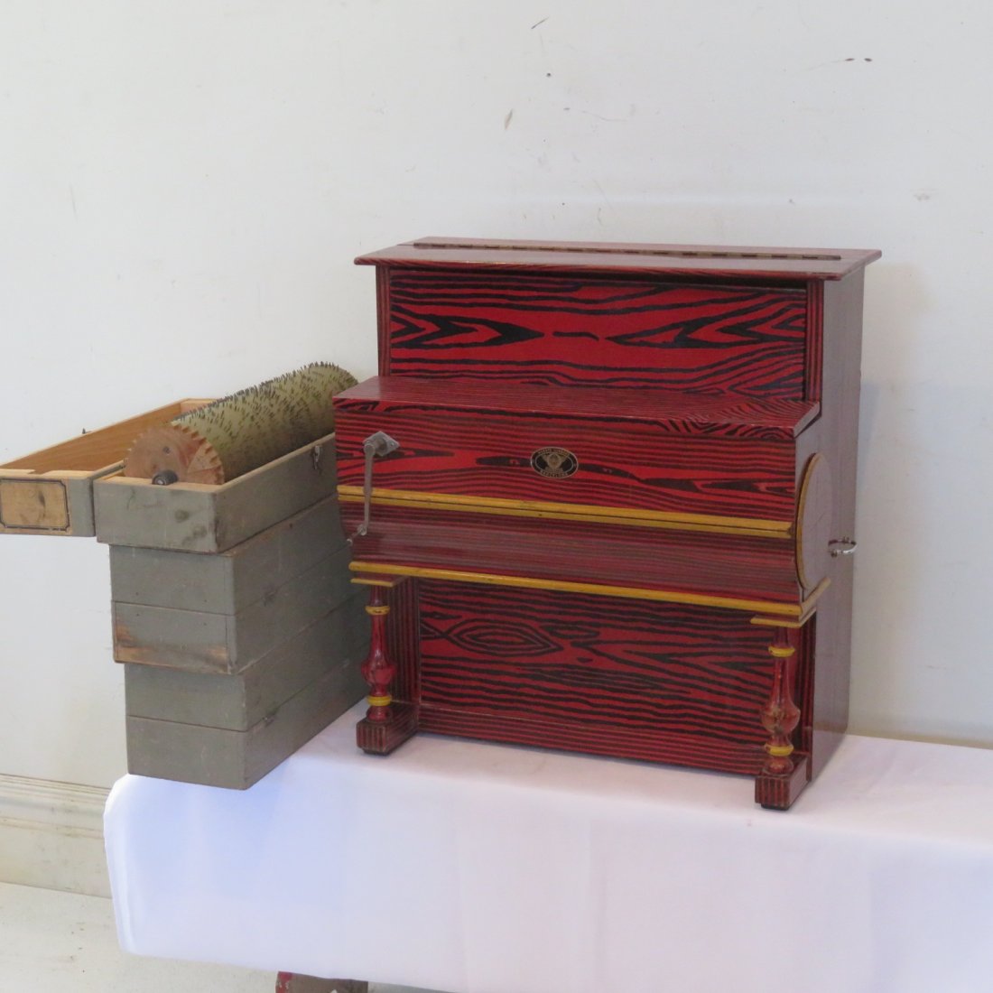 Hurdy Gurdy from Spain with 4 rolls (1 of 5)