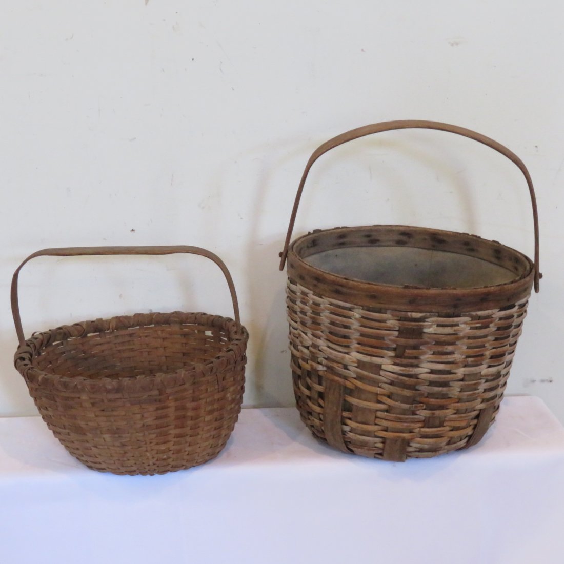 2 wicker baskets (1 of 7)