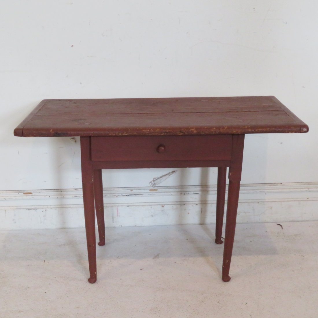 Queen Anne pine 1 drawer tavern table in red paint (1 of 9)