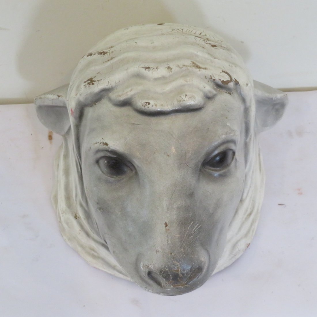 Composition lamb's head store display (1 of 4)