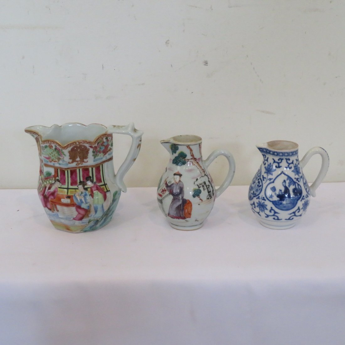 3 Chinese porcelain creamers (1 of 5)