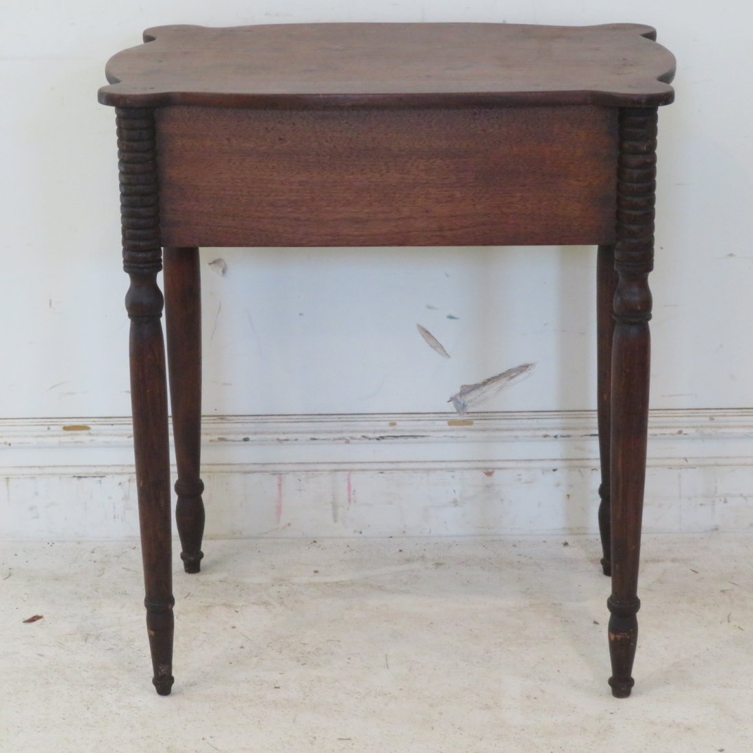 Mahogany federal stand table (1 of 4)