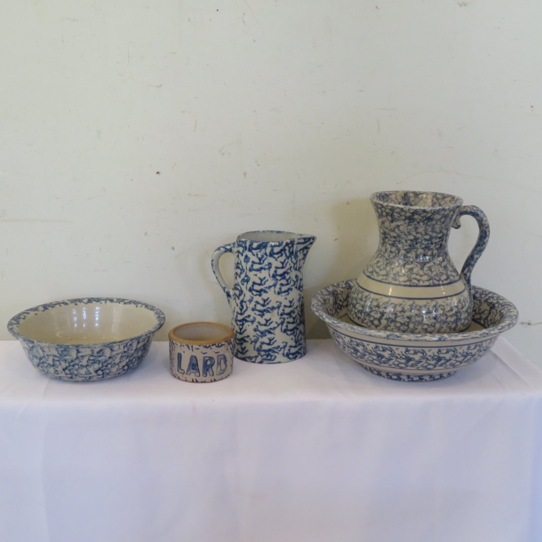 Group of 5 blue spongeware items (1 of 10)