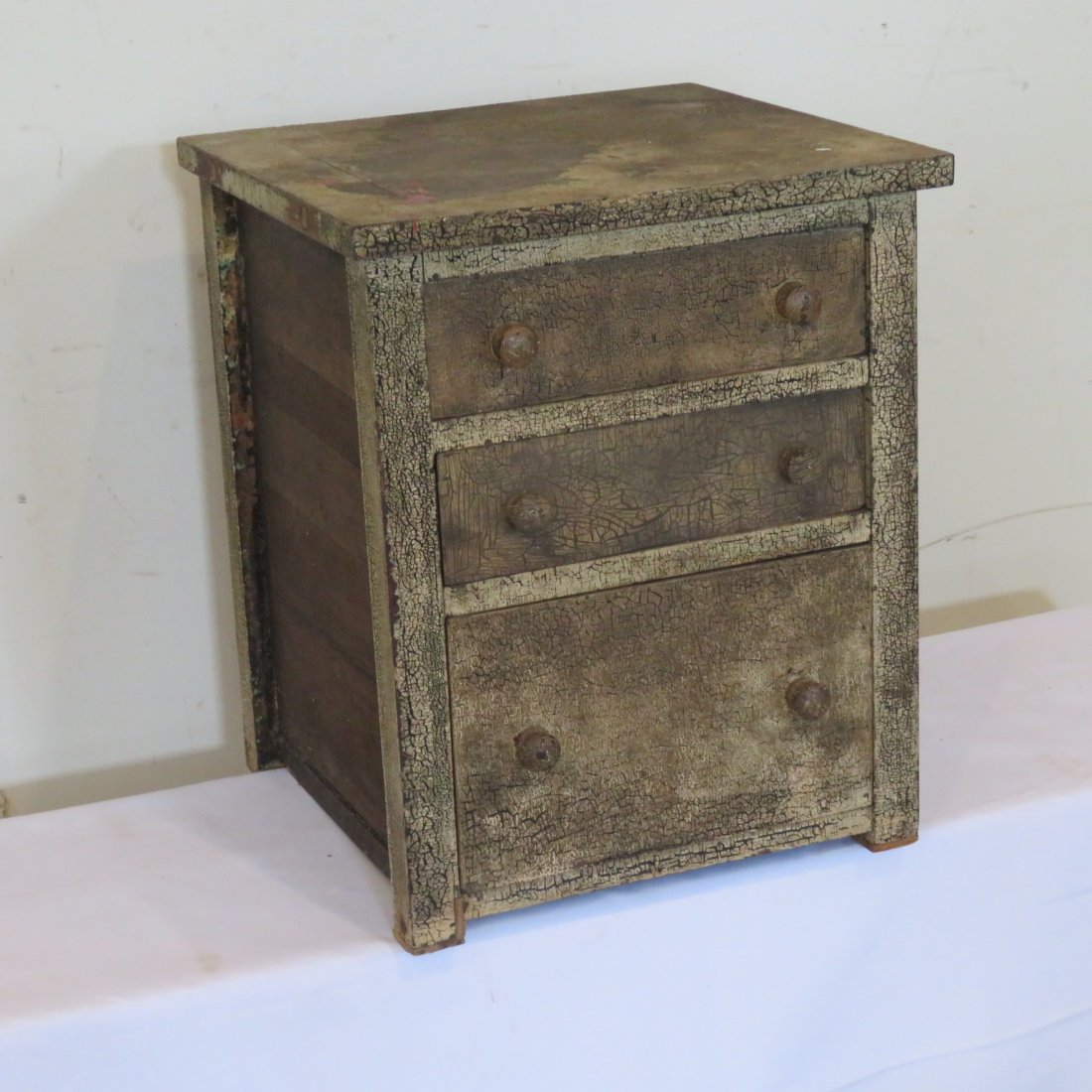 Set of 3 drawers in old white paint: Set of 3 drawers in old white paint, nailed construction, 17.5"H x 15"W x 14"D