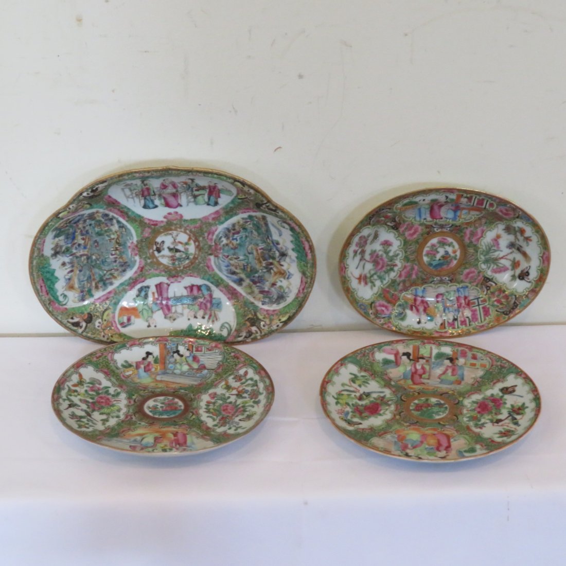4 early pcs with Chinese Rose Medallion (1 of 9)
