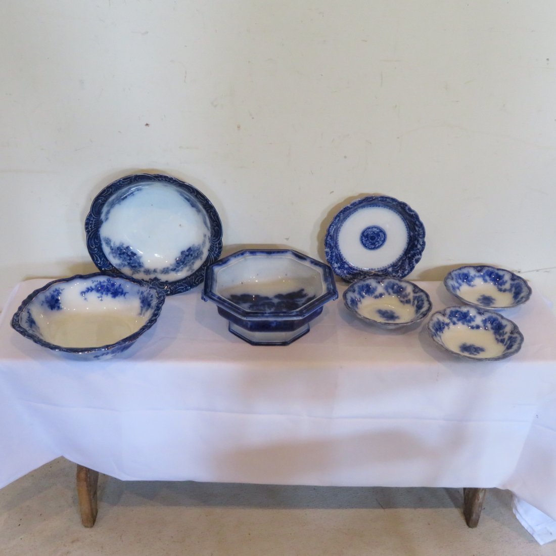 7 pcs of flow blue (1 of 6)