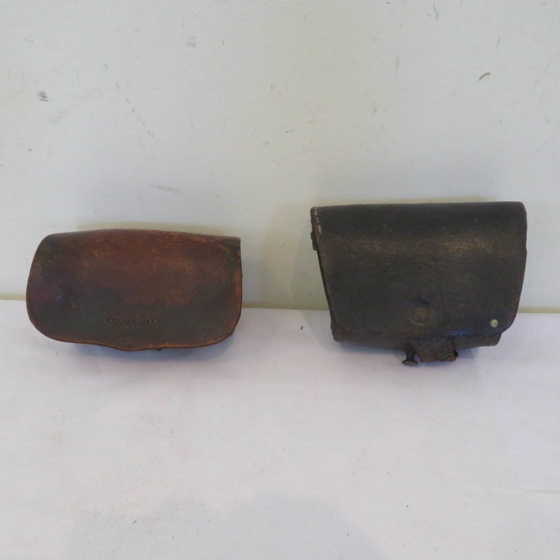 2 Civil War era leather cartridge boxes (1 of 8)