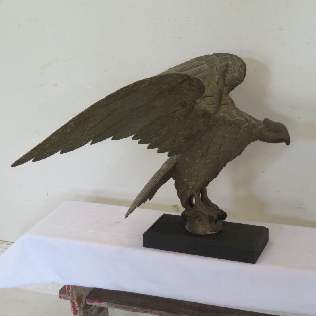 Hand carved wood spread wing eagle (1 of 11)