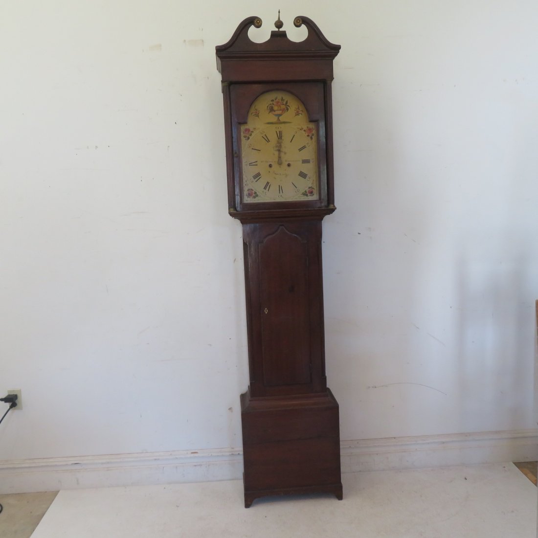 English tall clock, Wm. Nicholas (1 of 14)