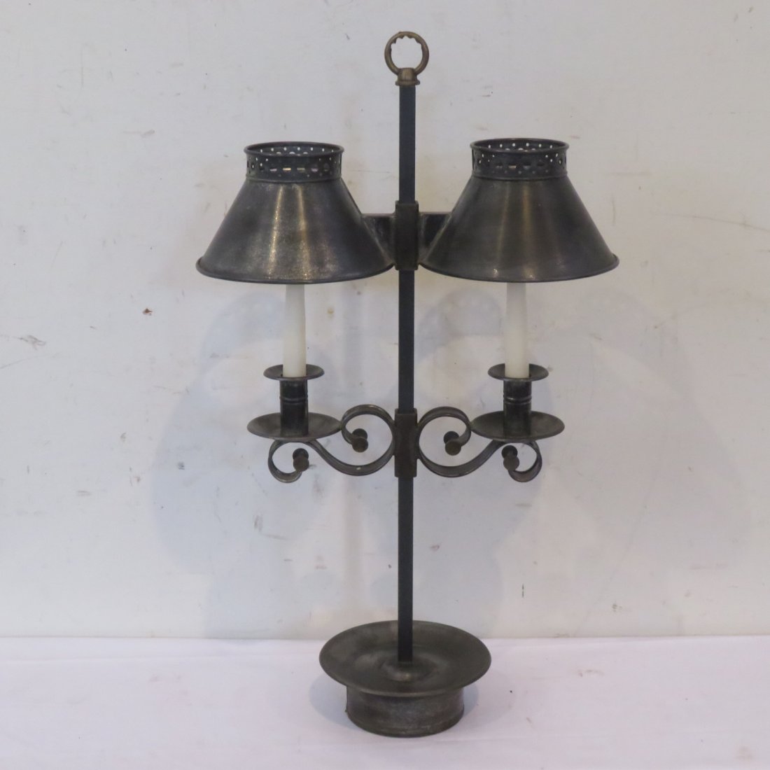 Contemporary double candle lamp (1 of 4)