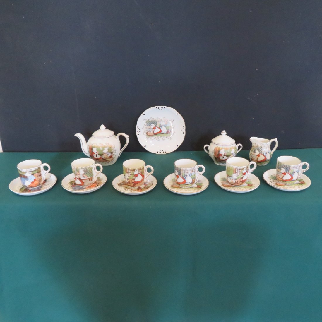 16 pc Sunbonnet Baby child's tea set unmarked (1 of 6)