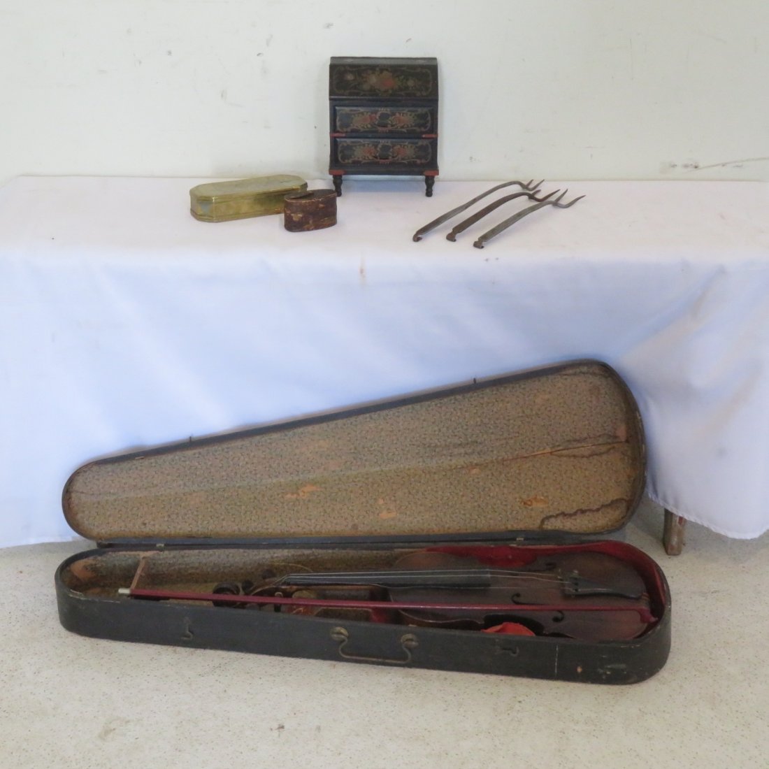 Group of 7 misc items (1 of 7)