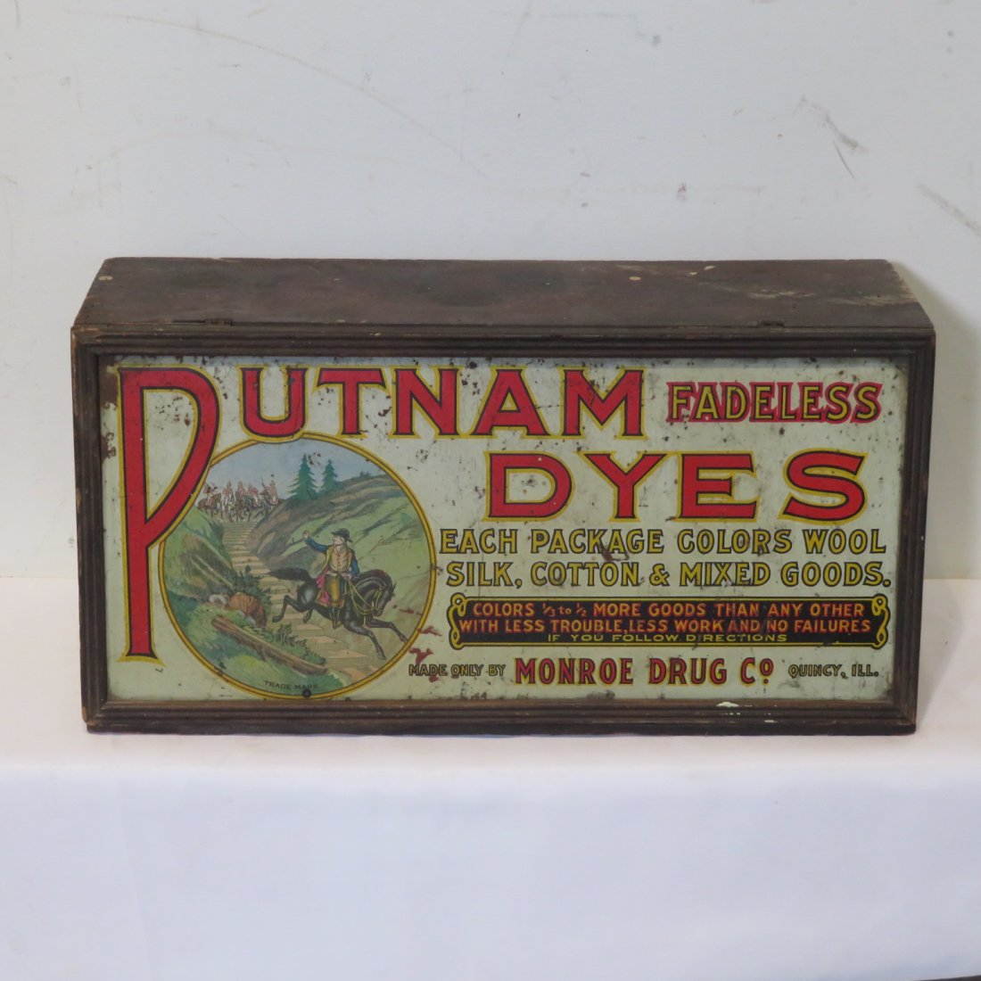 Putnam Dye advertising cabinet (1 of 7)