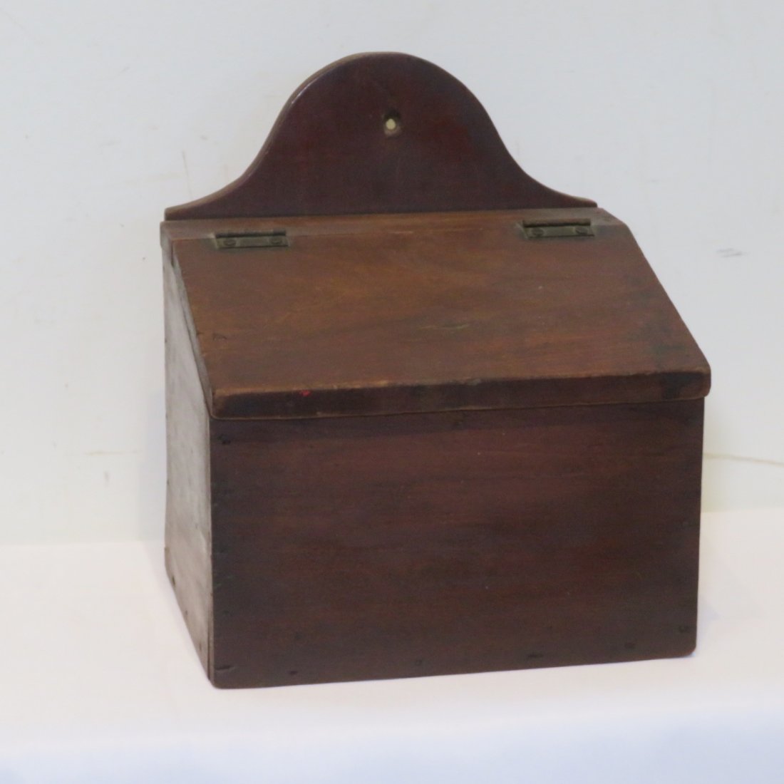 Pine hanging salt box with slant lid (1 of 4)