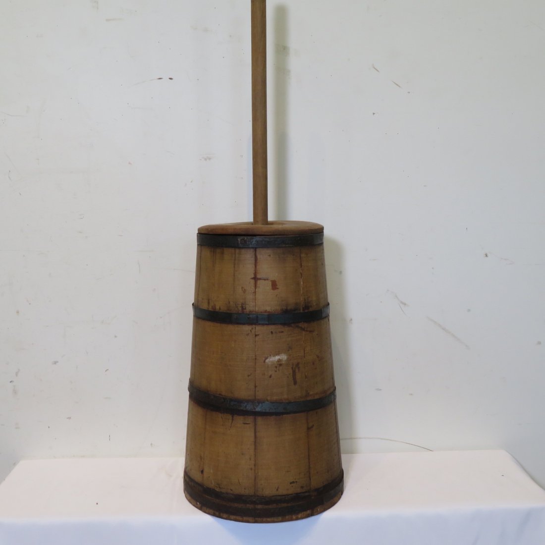 Wood dasher churn in grain mustard paint (1 of 5)