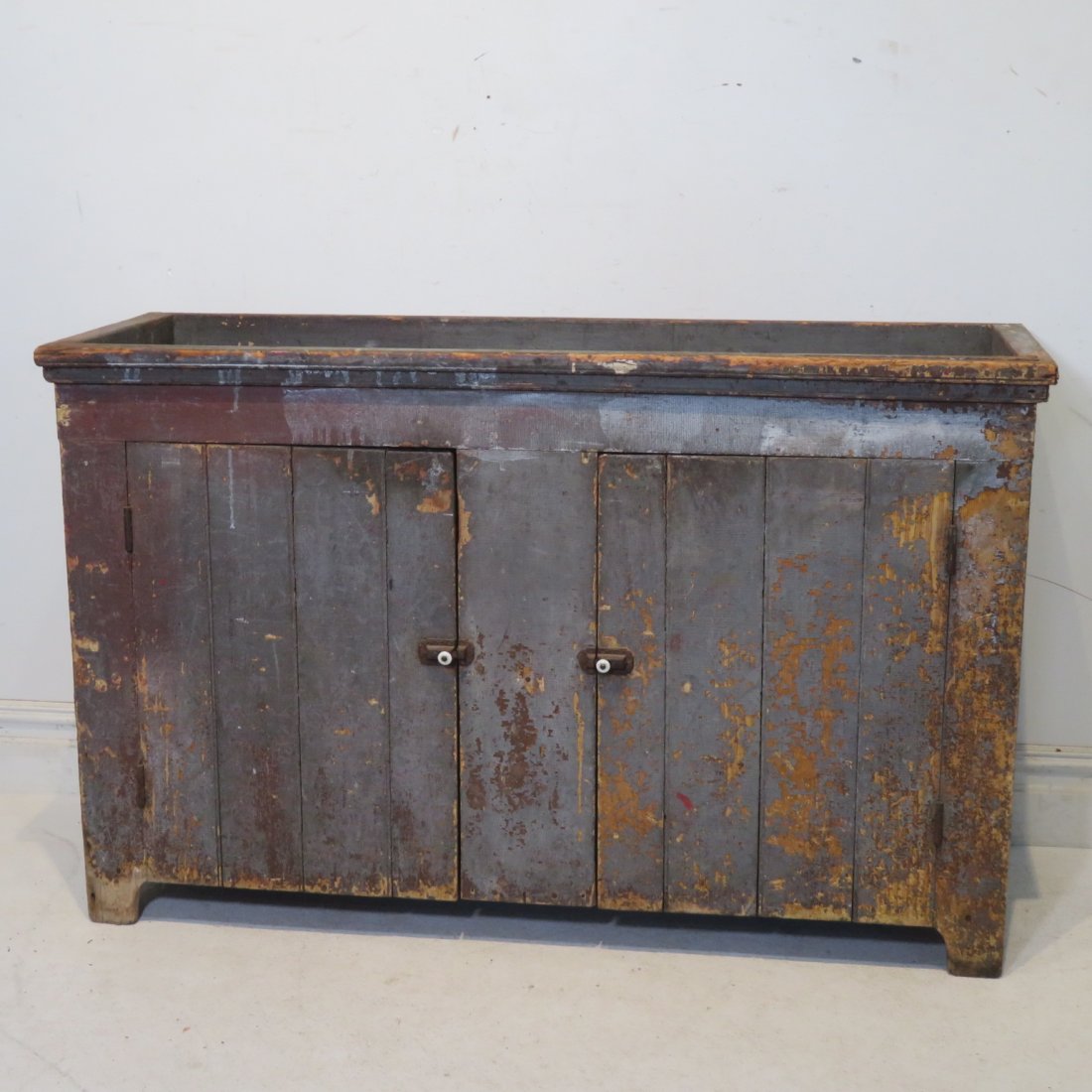 19th century painted pine dry sink (1 of 8)