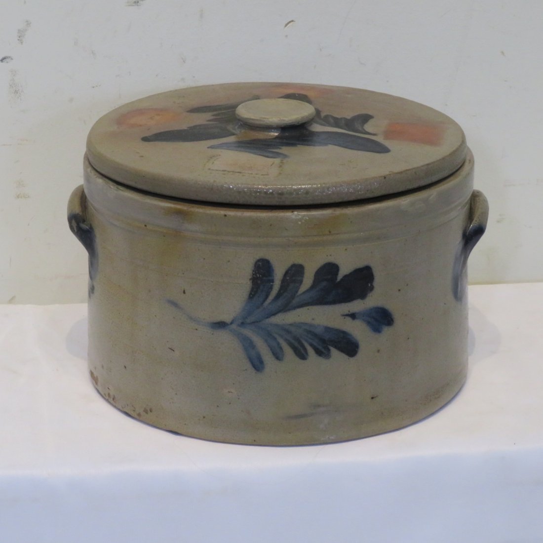 Early stoneware cake crock with lid (1 of 5)