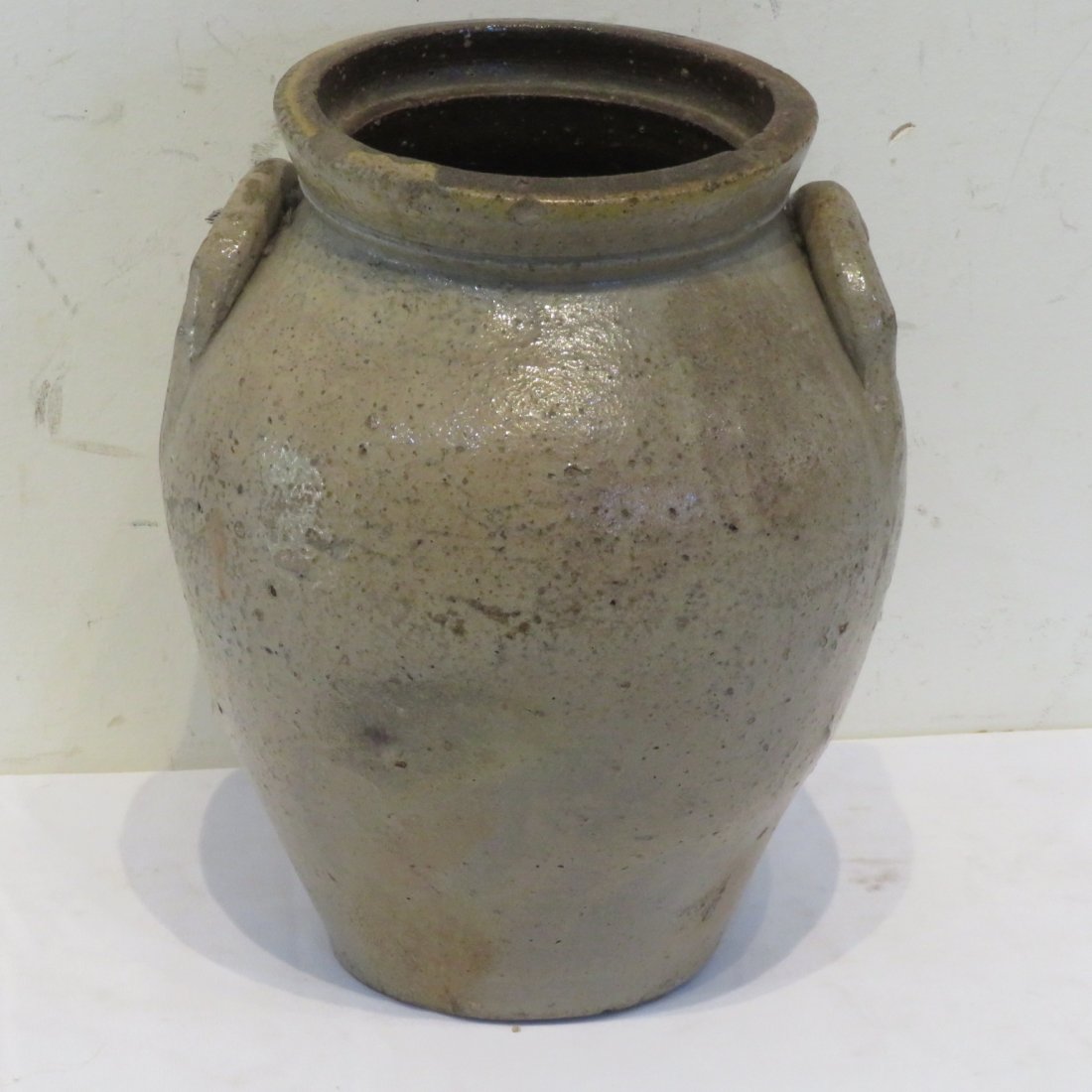 Early Indiana 1 gal ovoid stoneware jar (1 of 4)