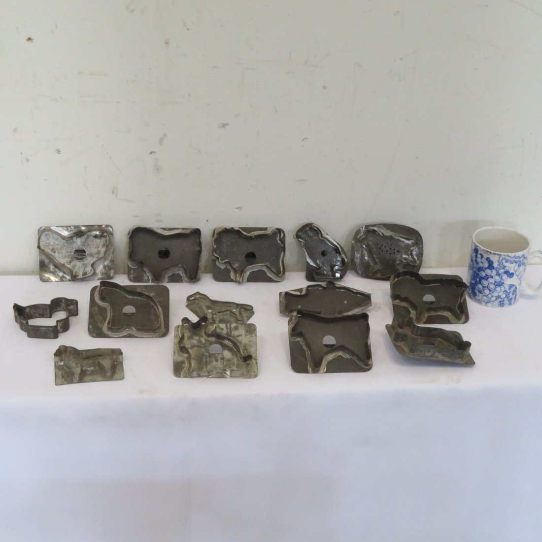 Group of 14 tin cookie cutters (1 of 4)