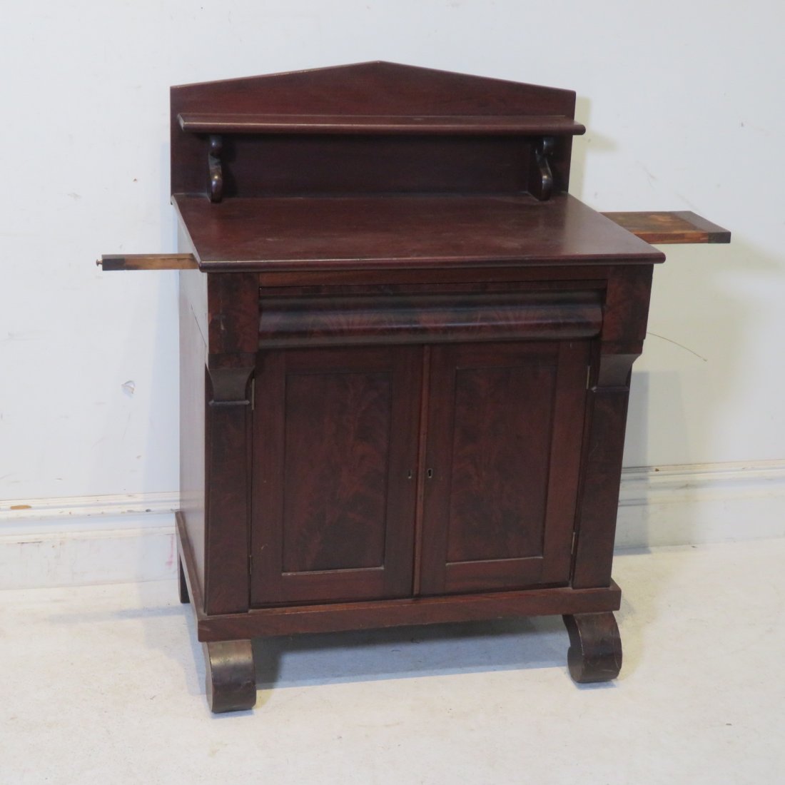 Ca 1850 period Empire mahogany wash stand (1 of 5)