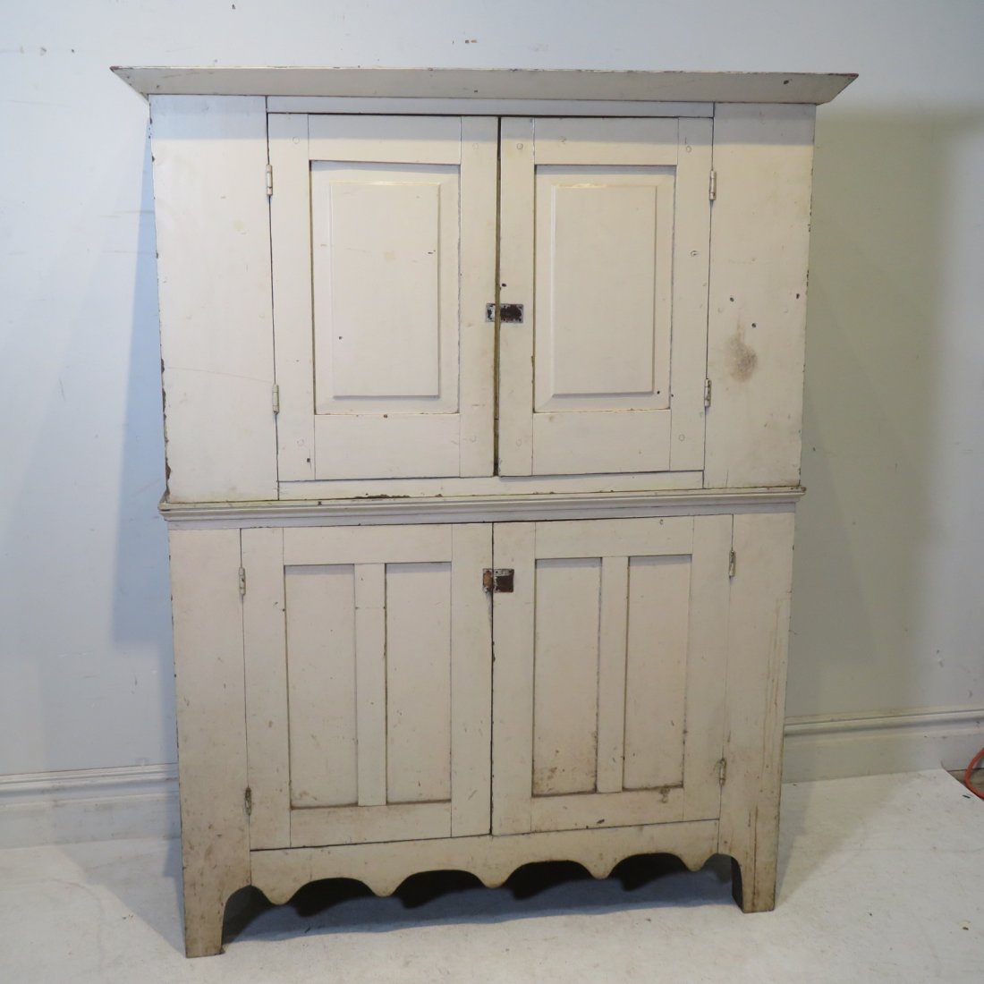 Poplar 2 part blind door cupboard (1 of 5)