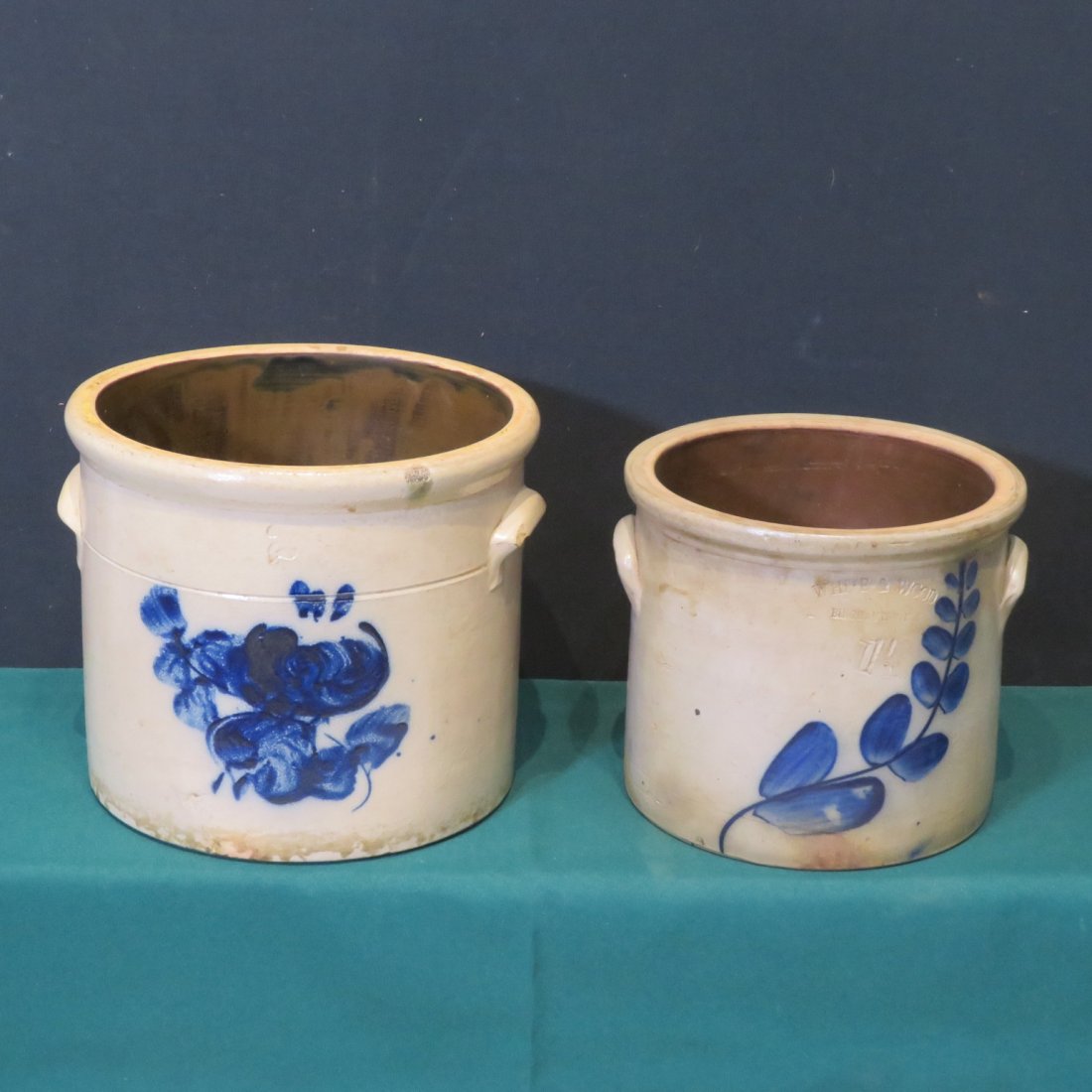 2 stoneware jars with cobalt decoration (1 of 7)