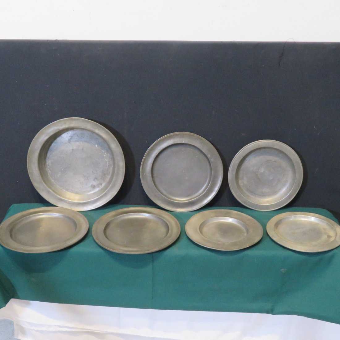 7 pieces of 20th century pewter (1 of 5)