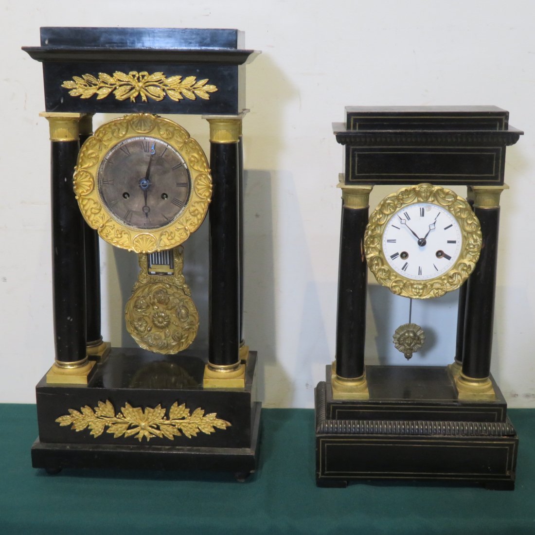 2 French shelf neo-classical shelf clocks: 2 French neo-classical shelfs clocks, one is 20" the other 16 1/2"
