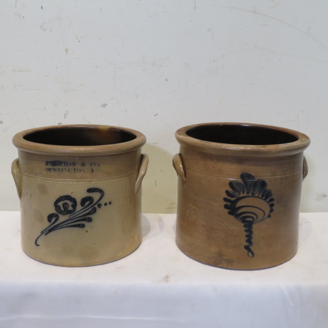 2 stoneware 1 gal jars with blue decoration (1 of 8)