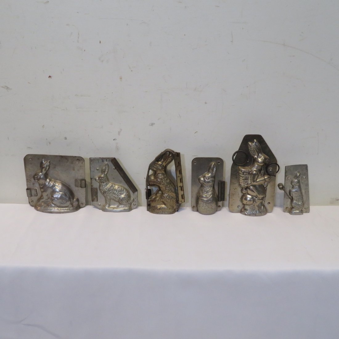 6 rabbit chocolate molds (1 of 7)